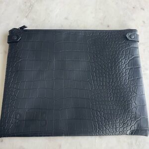 Beis Black Crocodile Embossed 16” Laptop Sleeve 1